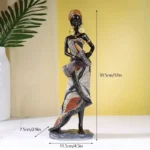 Artisanat africain : statue d'une femme musicienne