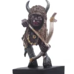 Art déco africain : Statuette de guerrier traditionnel