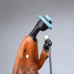 Art africain : statuette de musicien en bois