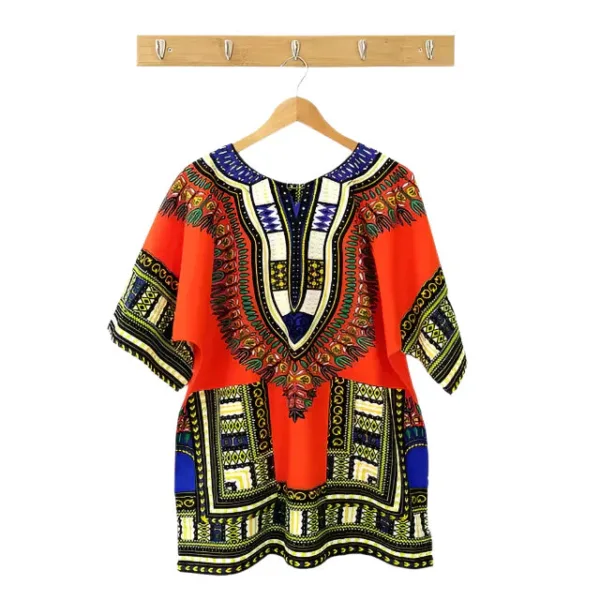 T-Shirt africain avec un design traditionnel élaboré