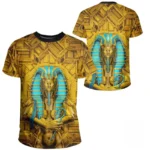 T-shirt à motif égyptien pour un look audacieux