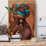 Œuvre d'art décorative avec un visage symbolique africain