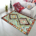 Tapis africain multicolore, pièce maîtresse du salon