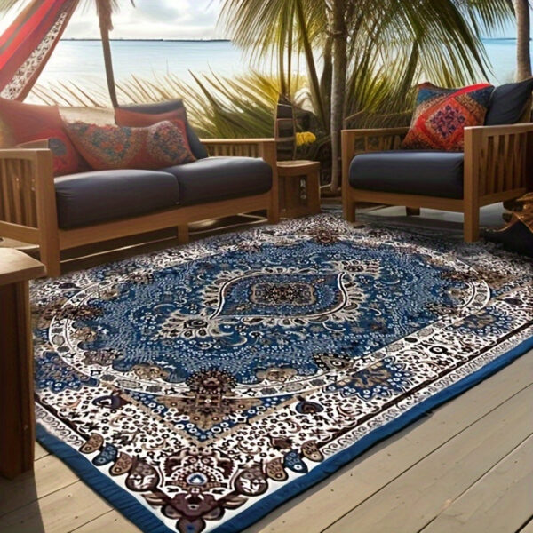 Accessoire déco africain : tapis bleu moderne