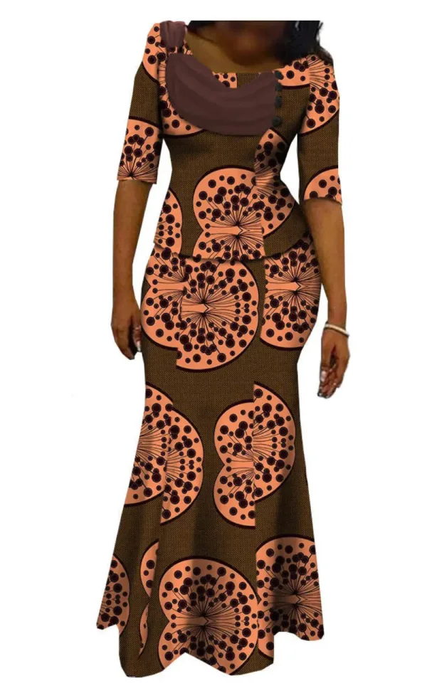 Tenue traditionnelle africaine en tissu vibrant