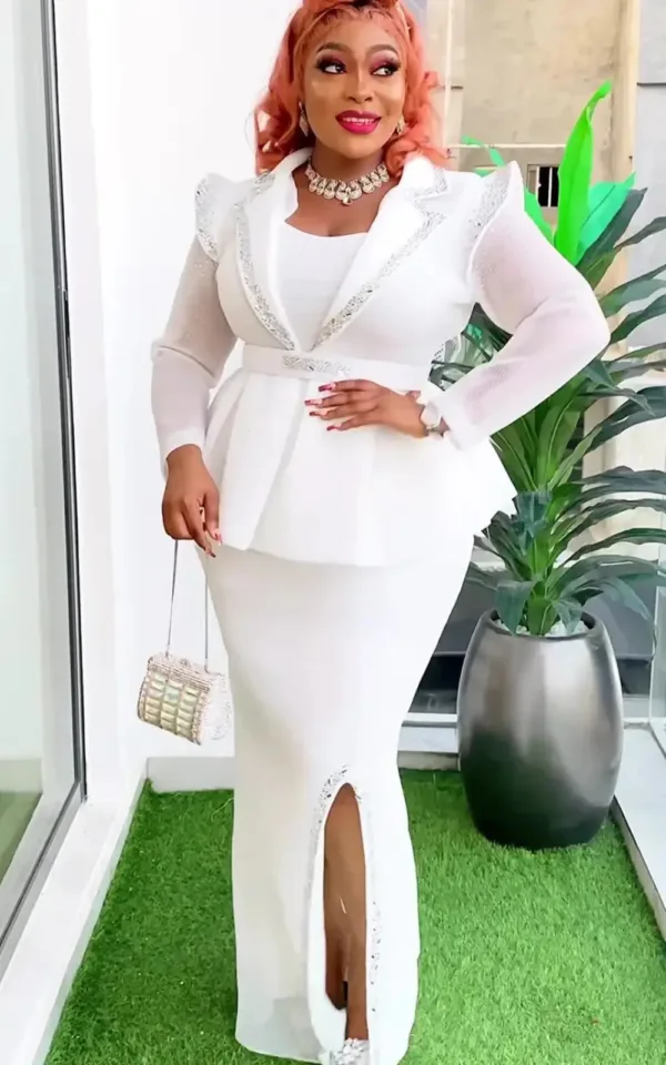tenue-de-soiree-africaine-femme-1 Tenue de soirée africaine pour femme élégante