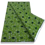 Tissu Africain Wax traditionnel aux motifs colorés et vibrants