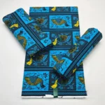 Tissu Traditionnel aux Teintes Chaleureuses