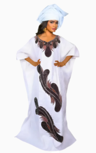 Boubou africain femme, style traditionnel et moderne